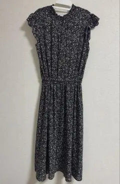 Vis ワンピース　ネイビー　花柄　シック　上品