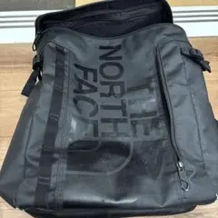 THE NORTH FACE ブラック リュックのサムネイル