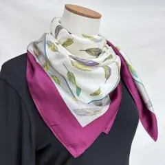 2-24.鳥の羽根モチーフ ヴィンテージスカーフ　パープルスクエア