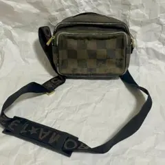 FENDI フェンディ ショルダーバッグ ズッカ柄 ブラウン 斜め掛け