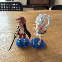ワールドコレクタブルフィギュア vol.3 シャンクス とワーコレ　ニカのサムネイル