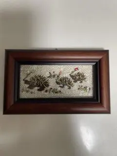 ハリネズミの刺繍アート 木製フレーム付き