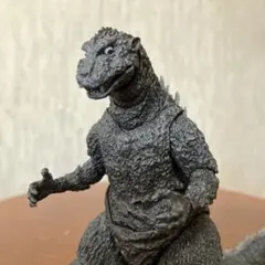 新春最終値下げ】S.H.MonsterArtsゴジラジュニア（初版） - メルカリ