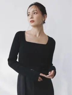 【anuans】カシミヤブレンドデコルテリブニットプルオーバー（ブラック）