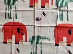 marimekko マリメッコ/Karkumatka コットンファブリック　布