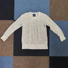 グレー系ラグランスリーブニットセーター