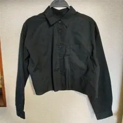 GU♡黒のクロップド長袖シャツ