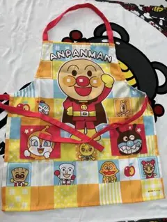 アンパンマン カラフルエプロン 110 美品