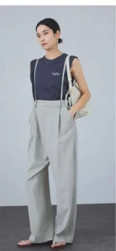 Americanaサスペンダー付き ワイドパンツ ライトグレー Mサイズのサムネイル