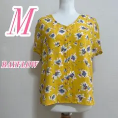BAYFLOWベイフロウ　イエロー　グレー　ホワイト　ブラウス　花柄　きれいめ