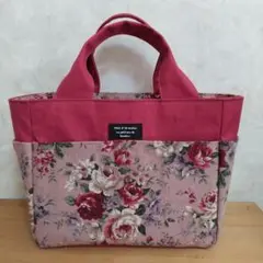 ハンドメイドサイドポケット付きトートバッグ前ポケット付き 手提げ ばら柄