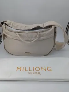【極美品】 MILLIONG ミリオン ベーグルバッグ 韓国 M スリング 犬 極美品】 MILLIONG ミリオン ベーグルバッグ 韓国 M スリング 犬