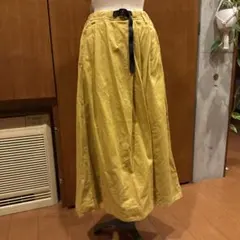 スカートのサムネイル