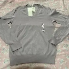 新品タグ付き　ユニクロ　ウォッシャブルコットンVネックセーター　長袖　M