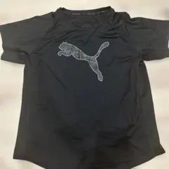 PUMA DRY機能付き黒トップス