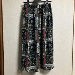 花柄　フレアスカートのサムネイル
