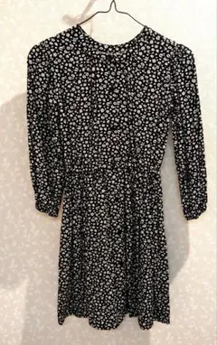 春 花柄ワンピース 140 女の子 ワンピース