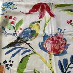 イタリア製花と鳥のカラフルな布地