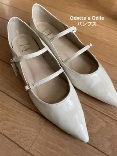 Odette e Odile ポインテッドトゥ パンプス