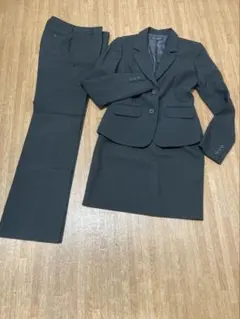 レディースチャコールグレー スーツ3点セット春夏用