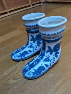 染付け陶器製 ブーツ型置物 アンティーク 花瓶などに 大型高さ40cm