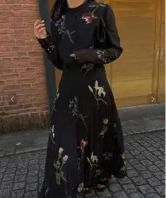 アメリ Ameri　SOFIA PLEATS DRESS ロングワンピースのサムネイル