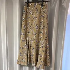 NICE CLAUP ナイスクラップ　花柄　マーメイドスカート　ベージュ