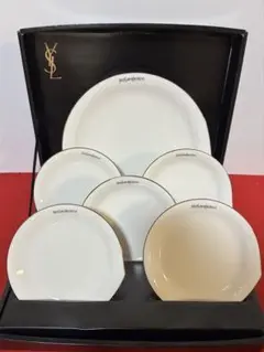 イブサンローラン 食器セット 皿6枚 カップ4個 イブサンローラン 食器セット 皿6枚 カップ4個 - メルカリ