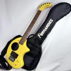 【美品】ZO-3 イエロー アンプ内蔵ミニギター 専用ケース付 ぞーさん　黄色