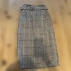 チェック タイトスカート ベルト付き　チェックスカート　ルクールブラン　Sサイズ