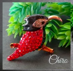 鳥のブローチ 　華やか　赤いストーン 　個性的　お洒落　エレガント　パーティー