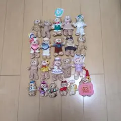 ダッフィー、ジェラトーニ、シェリーメイのストラップです。