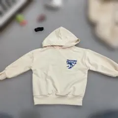 トラレロトララ　ブレインロッド　パーカー　薄手　4y