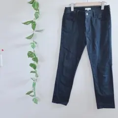 earth music&ecology ストレートパンツ　ネイビー