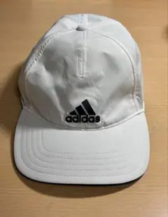 adidas ホワイトキャップ