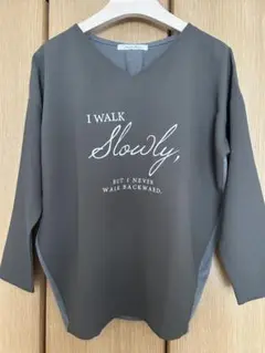 パステルマム　Vネック Tシャツ