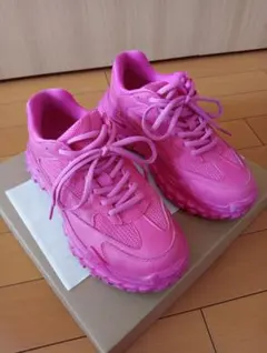 Item thumbnail for item 2a9d34ae-a3bb-43ed-920c-ad20e2fc931b