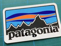 patagonia パタゴニア ロゴステッカー