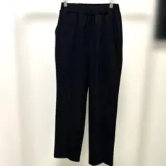 each フロントスリット テーパードパンツ ブラック