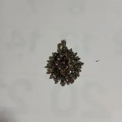 ペンダントトップ ラインストーン