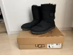 UGG W BAILEY BUTTON 5803 W / BLK ムートンブーツ