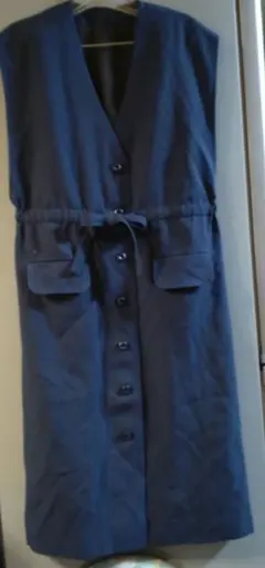 ネイビー ボタン付きベスト ワンピースウエスト調整可能