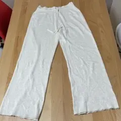 ユニクロ ワイドパンツ