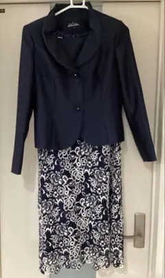 Item thumbnail for item 1b983ccf-d54d-429e-b76e-84091d89a290