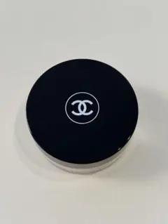 CHANEL POUDRE UNIVERSELLE LIBRE #20