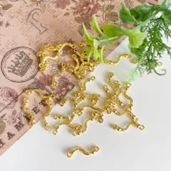 Item thumbnail for item cc7c6465-d1ee-4559-b680-335fa320e1f1