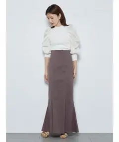 SNIDEL ハイウエストヘムフレアスカート　ブラウン