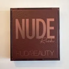 Huda Beauty Nude Rich アイシャドウパレット