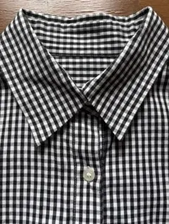 ベージュと黒白チェックの長袖シャツ　セット