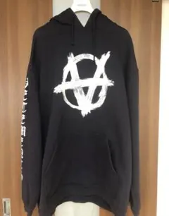 定価15万700円VETEMENTS ヴェトモン 22AW アナーキー パーカー - メルカリ